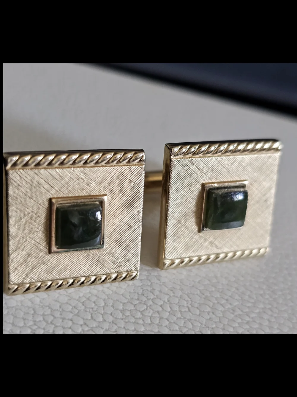 Vintage Swank Green Jadeite Cufflinks Gold Tone Linen Texture Mens Gift